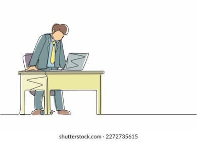 Single continuous line drawing frustrated and furious businessman shouting and screaming screen laptop on his working desk. Bad workspace emotions. One line draw graphic design vector illustration