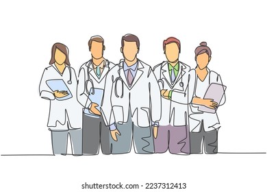 Un único grupo de dibujo continuo de una sola línea de talentosos médicos, hombres y mujeres, parados y posando juntos en el hospital. Concepto de tratamiento de la atención médica de una línea de dibujo ilustración vectorial