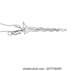 Einzelne fortlaufende Ziehung Hand, die Kerze hält traditionelle Waffe aus Indonesien. Javanese Keris mit seinem aufwändig geschnitzten Griff und Flügelmesser ist einzigartig. Grafik-Design-Vektorgrafik einer Zeile