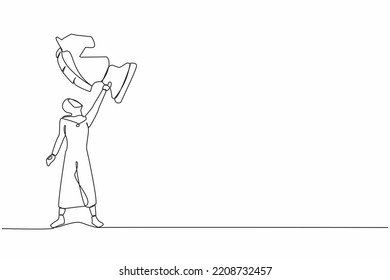 Single continuous line drawing happy Arabian businesswoman holding horse chess piece. Successful entrepreneurship tactics or strategy, superiority in business. One line draw design vector illustration
