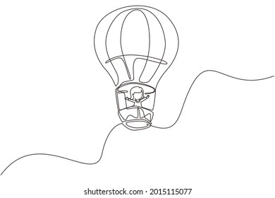 Einzelne durchgehende Linie Zeichnung kleinen Mädchen Aeronaut in Heißluftballon am Himmel. Fröhliches Kind, das Heißluftballon fährt. Kinder auf Heißluftballon Abenteuer. Grafikdesign mit einer Linie, Vektorgrafik