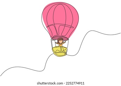 Una sola línea contínua dibujando a la pequeña aeronauta en globo aerostático en el cielo. Niño feliz montando globo de aire caliente. Niños en aventura en globo aerostático. ilustración vectorial de diseño gráfico de una línea