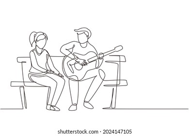 Single continuous line drawing people sitting on wooden bench in park. Couple on date, man playing music on guitar, girl listen and singing together. One line draw graphic design vector illustration