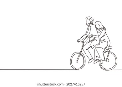 Single continuous line drawing romantic Arab couple having fun on date riding bicycle. Back view of romantic teenage couple ride bike. Young man and woman in love. One line draw graphic design vector