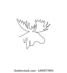 Single continuous line drawing of sturdy moose head for logo identity. Buck animal mascot concept for national zoo icon. One line draw graphic design vector illustration