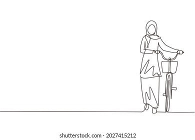 Single continuous line drawing walking young Arab female with bicycles. Happy woman take walk with bicycle at city road. Healthy lifestyle of urban people. Dynamic one line draw graphic design vector