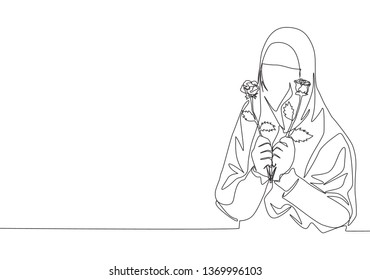 Single continuous line drawing of young happy saudi arabian muslimah wearing burqa while holding rose flower. Traditional muslim woman niqab with hijab concept one line draw design vector illustration