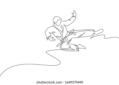 Dibujo de línea continua de un joven confiado karateka en kimono practicando combate de karate en el dojo. Concepto de entrenamiento deportivo de arte marcial. Ilustración vectorial de diseño de tracción de una línea de moda