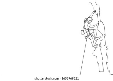 Single continuous line drawing of young muscular climber woman climbing hanging on mountain grip. Outdoor active lifestyle and rock climbing concept. Trendy one line draw design vector illustration