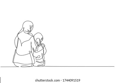 Single continuous line drawing of young Arabian mom talk and encourage her daughter to reach her dreams. Islamic muslim Happy family motherhood concept. Trendy one line draw design vector illustration