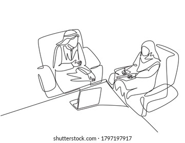 Single continuous line drawing of young muslim businessman and businesswoman discussing business project together. Arab middle east cloth shmagh, robe, vector. One draw design vector illustration