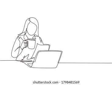 Single continuous line drawing of young female manager reviewing annual report paper while holding a cup of coffee drink. Drinking coffee or tea concept one line draw design vector illustration