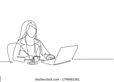 Single continuous line drawing of young businesswoman typing business ideas draft on laptop while holding a cup coffee at office. Drinking tea concept one line draw graphic vector design illustration