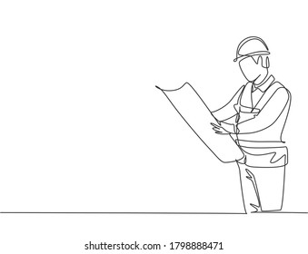 Single continuous line drawing of young attractive architect checking sketch building architecture blueprint. House maintenance service concept one line draw design vector graphic illustration