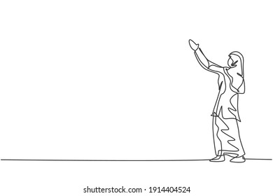 Single continuous line drawing of young beauty Arabian worker lifting hands up to the sky. Professional businesswoman. Minimalism concept dynamic one line draw graphic design vector illustration