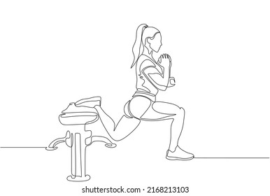 Single continuous line drawing of young sportive woman training in sport gymnasium club center. Fitness stretching concept. One line draw design vector illustration