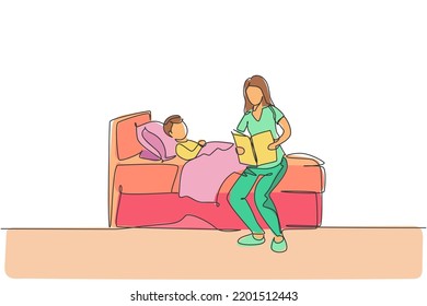 Single continuous line drawing young mother siting on bedroom and reading story book to her son before sleeping. Happy family parenting concept. Trendy one line draw graphic design vector illustration