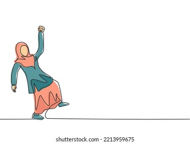 Una sola línea contínua dibujando a una joven empresaria árabe bailando en la calle. Feliz trabajador celebra su logro. Concepto de metáfora del minimalismo. Ilustración vectorial de diseño gráfico de tracción de una línea.
