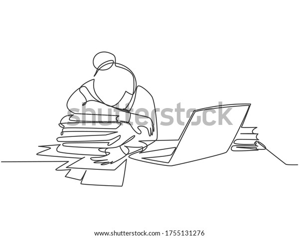 疲れた若い女性社員がノートパソコンと山積みの書類を持って作業机で寝ている1行連続の絵 オフィスのコンセプトでの作業の疲れを1行で描くデザインベクター イラスト のベクター画像素材 ロイヤリティフリー