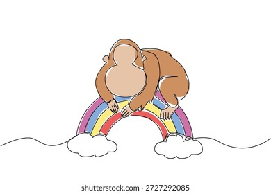 Einzeilige Zeichnung eines friedlichen süßen Orang-Utan drapiert über einem Regenbogen, geerdet durch zwei weiche Wolken. Naturkonzept für niedliches Dschungeltier, charmant für Kindergartendrucke und Internationaler Orangutan-Tag