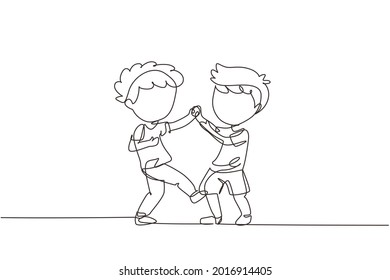 Single one line drawing angry preschool boys kids fighting each other kicking legs. Aggressive bully kids fight. Bullying children. Childhood aggression violence. Continuous line design graphic vector