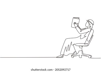 Single one line drawing Arab man reads book in chair. Side view of exiting process of learning by young male. Style of boy spending spare time by reading literature. Continuous line draw design vector