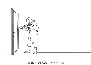 Una sola línea dibujando a una empresaria árabe apuntando con escopeta a la puerta. Lucha por el avance de los negocios. El poder para triunfar. Abre la puerta cerrada. Ilustración gráfica de diseño de trazos de línea continua