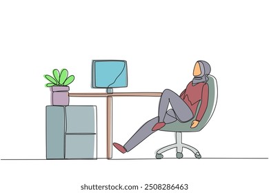 Una sola línea de dibujo mujer árabe se sienta en la silla de trabajo con una de las piernas levantadas y dobladas. Relájate después de concentrarte en el trabajo. Un breve descanso de la rutina. Agitado. Ilustración gráfica de diseño de línea continua