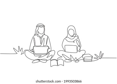 Single one line drawing Arabian couple with laptop sitting at the park together. Freelance, distance learning, online courses, studying concept. Continuous line draw design graphic vector illusration
