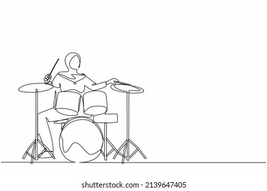 Single one line drawing Arabian female musician, jazz, rock and roll playing drum instruments, percussion. Music festival, pop concert, wedding party performance. Continuous line design graphic vector