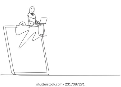 Einzelzeichnung einer arabischen Geschäftsfrau, die auf einem Laptop arbeitet und auf einer riesigen Zwischenablage sitzt. Erstellen Sie einen täglichen Arbeitsplan. Konzept des Zeitmanagements. Planung. Endlosliniendesign