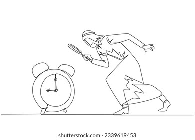 Dibujo de una sola línea de un hombre de negocios árabe sosteniendo una lupa mirando el despertador. Un hombre de negocios muy ocupado, siempre trabajando horas extras. Workaholic. Ilustración gráfica de diseño de línea continua