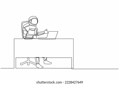 Single one line drawing of astronaut giving thumbs up sign in front of laptop at working desk. Feeling good after galactic exploration. Cosmic galaxy space. Continuous line design vector illustration