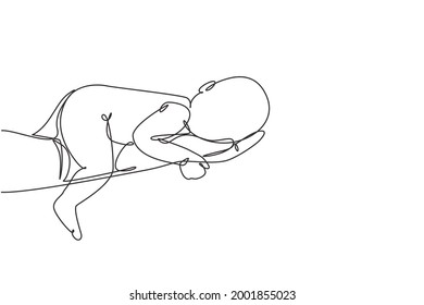 Single one line drawing beautiful new born baby resting mom's hand  Tiny newborn baby's   female hands  Happy mom   her child  Modern continuous line draw design graphic vector illustration
