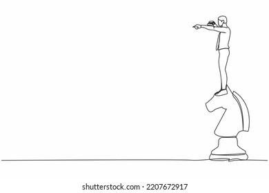 Single one line drawing of businessman on top of horse chess piece using telescope looking for success, opportunities, future trends. Business strategy. Continuous line draw design vector illustration