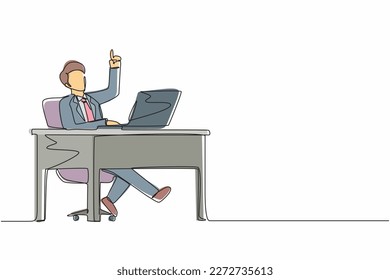 Single one line drawing businessman getting bright new idea while working with laptop on desk. Male manager working with computer at desk. People get idea. Modern continuous line draw design vector