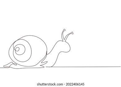 Single one line drawing common garden snail crawling. Snail animal mascot for food logo identity. High nutritious escargot healthy food concept. Continuous line draw design graphic vector illustration