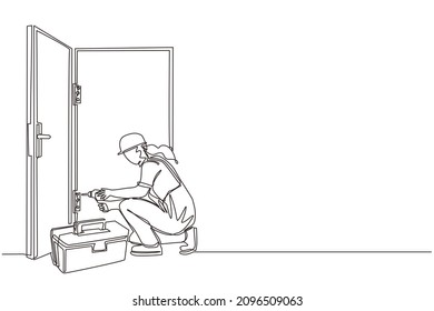 Servicio de puerta de dibujo de una sola línea. Reparadora en el uniforme con elemento de puerta de reparación de equipo especial. La herrera arregla la cerradura. Servicios de construcción. Vector gráfico de diseño de trazos de línea continua