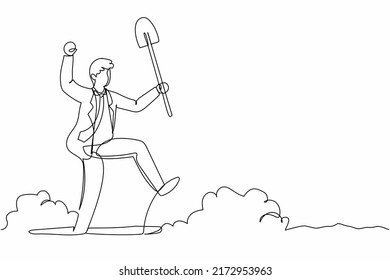 Single one line drawing excited businessman standing and holding shovel on dug ground. Happy office worker find treasures in dirt. Successful business. Continuous line draw design vector illustration