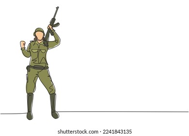 Una sola línea que dibuja a una mujer soldado se sostiene con gesto de celebración, arma y uniforme completo de país en servicio con fuerza de las fuerzas militares. Ilustración gráfica de diseño de trazos de línea continua
