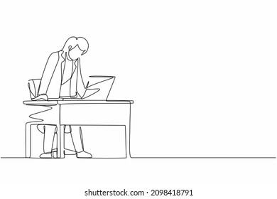 Single one line drawing frustrated and furious businesswoman shouting and screaming screen laptop on her working desk. Bad workspace emotions. Continuous line draw design graphic vector illustration