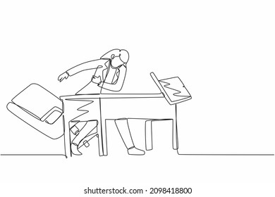 Single one line drawing frustrated and furious young businesswoman is angry and throwing laptop. Bad workplace emotions. Stress at work. Modern continuous line draw design graphic vector illustration