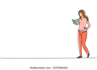 Dibujo de una sola línea feliz joven moderna leyendo libros de pie. Lectora sonriente que disfruta de la literatura o se prepara para el examen. Ilustración de líneas continuas moderna de diseño gráfico vectorial