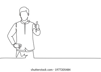 Single one line drawing of hotel doorman in a very neat uniform poses with a thumbs up. Serve guests with a friendly and warm manner. Modern continuous line draw design graphic vector illustration.