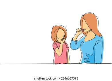 Una sola línea dibujando a la madre enseñándole a su hija a lavarse los dientes en el baño. Hábitos rutinarios para la limpieza y la salud de la boca y los dientes. Ilustración gráfica de diseño de trazos de línea continua