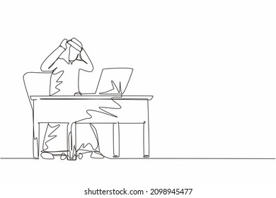 Single one line drawing scary frustrated frightened Arabian businessman clerk manager stands at laptop, holding head. Office overload, mental stress. Continuous line design graphic vector illustration