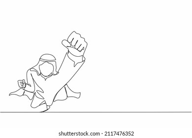 Una sola línea dibujando superhéroe hombre de negocios árabe usando capa. Líder gerente volando con el puño estirado del brazo. Un superhombre de negocios avanza. Vector gráfico de diseño de trazos de línea continua