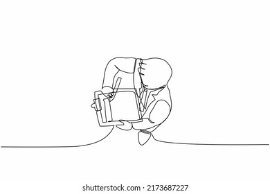 Single one line drawing top view businessman writes completed checklist on clipboard. Successful completion of tasks. Effective daily planning. Continuous line draw design graphic vector illustration