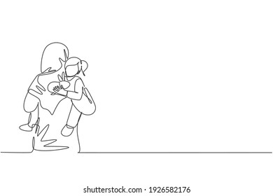 Dibujo de una sola línea de una joven madre árabe sosteniendo a su somnolienta hija ir a la ilustración vectorial del dormitorio. Feliz concepto de paternidad de la familia musulmana islámica. Diseño de dibujo gráfico de línea continua moderno