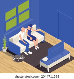 Sentando a la gente composición isométrica con el interior del hogar y personajes de pareja amorosa en sofá viendo televisión ilustración vectorial
